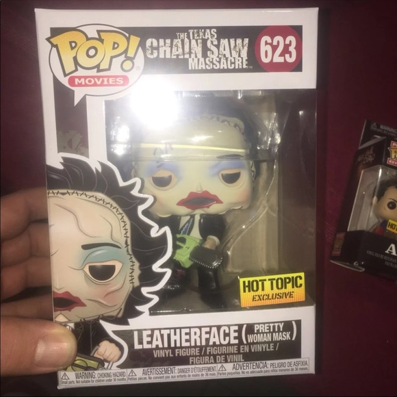 Hot Topic Funko Horror Mystery Box ( leatherface ) - Picture 2 of 8